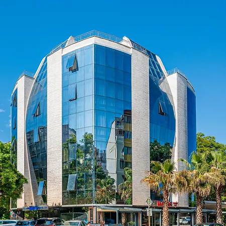 Noris Hotel