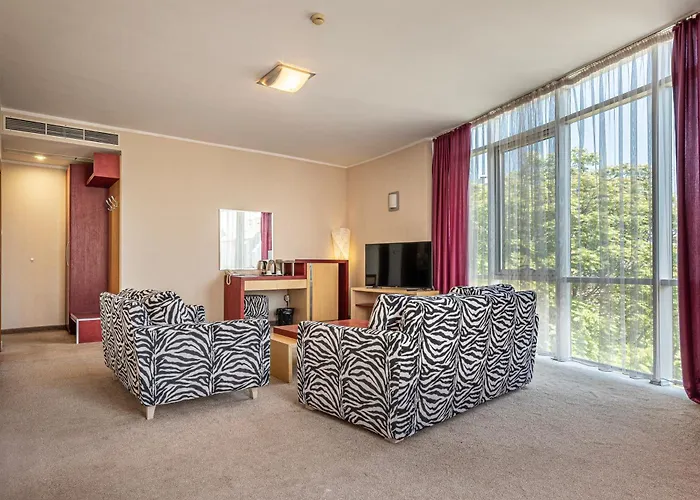 诺里斯酒店 酒店 3*