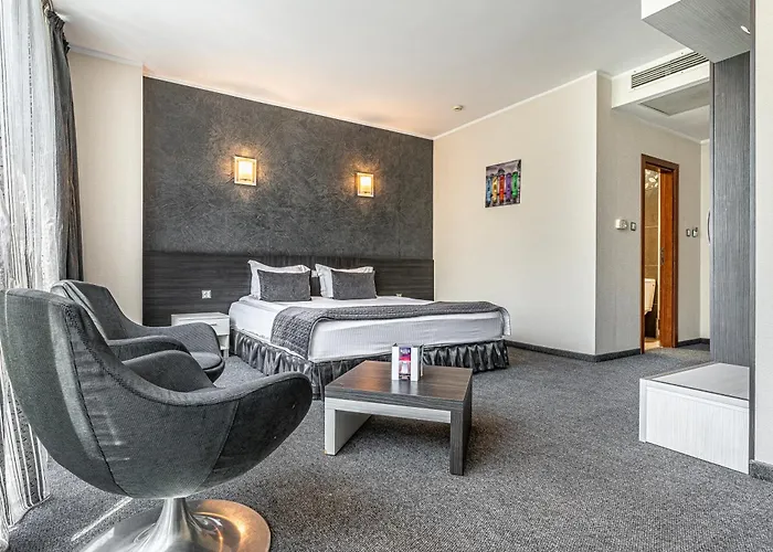 诺里斯酒店 普罗夫迪夫