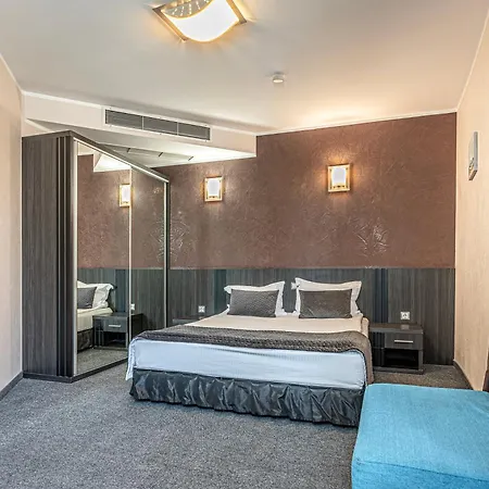 Noris Hotel